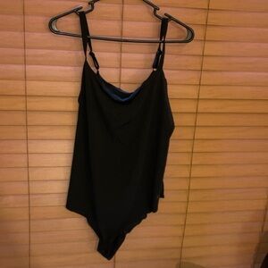 Yitty 3x black bodysuit - Square neck